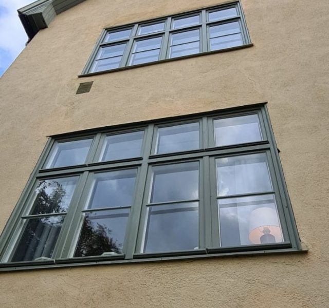 Renoverade fönster i Stockholm